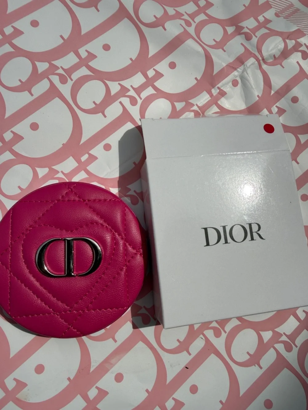 Dior makeup Pink Quilted CD Round Compact Mirror New in box AMAZING🌸